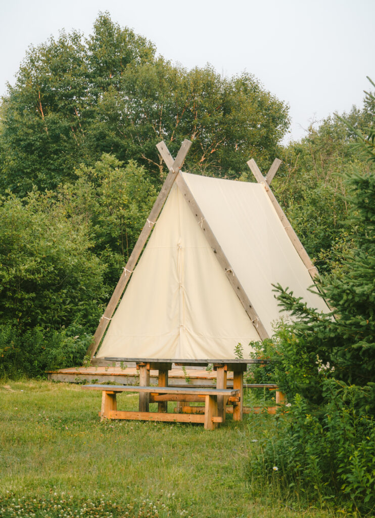 Tente Viking simple "Le sanctuaire du dieu Njord"