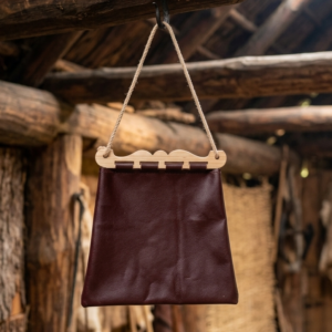 Sac viking en cuir – Pochette historique Hedeby