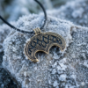 Gemini_Generated_Image_j328ezj328ezj328 Pendentif Lunula slave Morava – Bijou médiéval en bronze