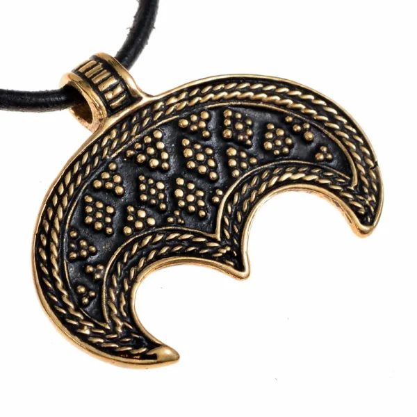 lunula-1 Pendentif Lunula slave Morava – Bijou médiéval en bronze