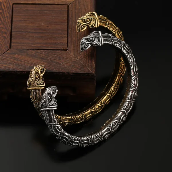 Bracelet-Vintage-Viking-Odin-T-te-De-Corbeau-Main-Ouverte-Punk-Hip-Hop-Mythologie-Nordique-Accessoires-En-Alliage-Mat-riel-Design-Artisanal Bracelet Viking Corbeaux d’Odin Doré – Armring Nordique Ouvert